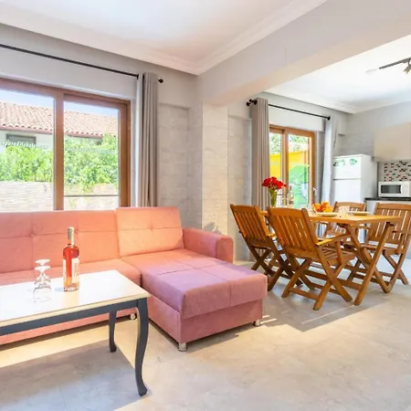 Melek Paradise * داليان